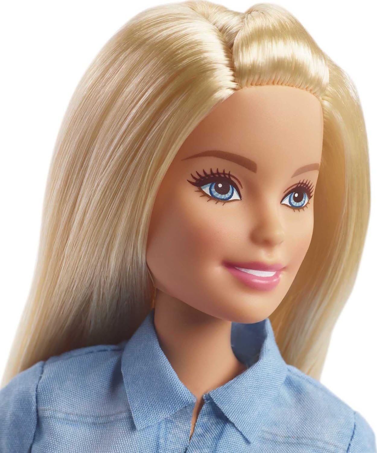 imageBarbie Dreamhouse Adventures Doll amp Accessories Travel Set with Blonde Fashion Doll Puppy amp 10 Pieces Suitcase Opens amp ClosesMulticolor
