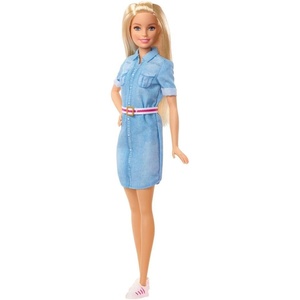 Barbie Signature Fashion Doll, Ted Lasso Wearing Blue Tracksuit with AFC Richmond Logo, Collectible in Displayable Packaging(Multicoloured)
