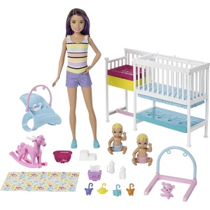 Barbie Skipper Babysitters Inc. Bedtime Playset with Babysitting Skipper Doll, Toddler Doll with Glow-in-the-Dark Pajamas, Bed, Sleeping Kitty, Teddy Bear, Blanket and Storybook for Kids 3-7 Years Old(Nursery Playset)