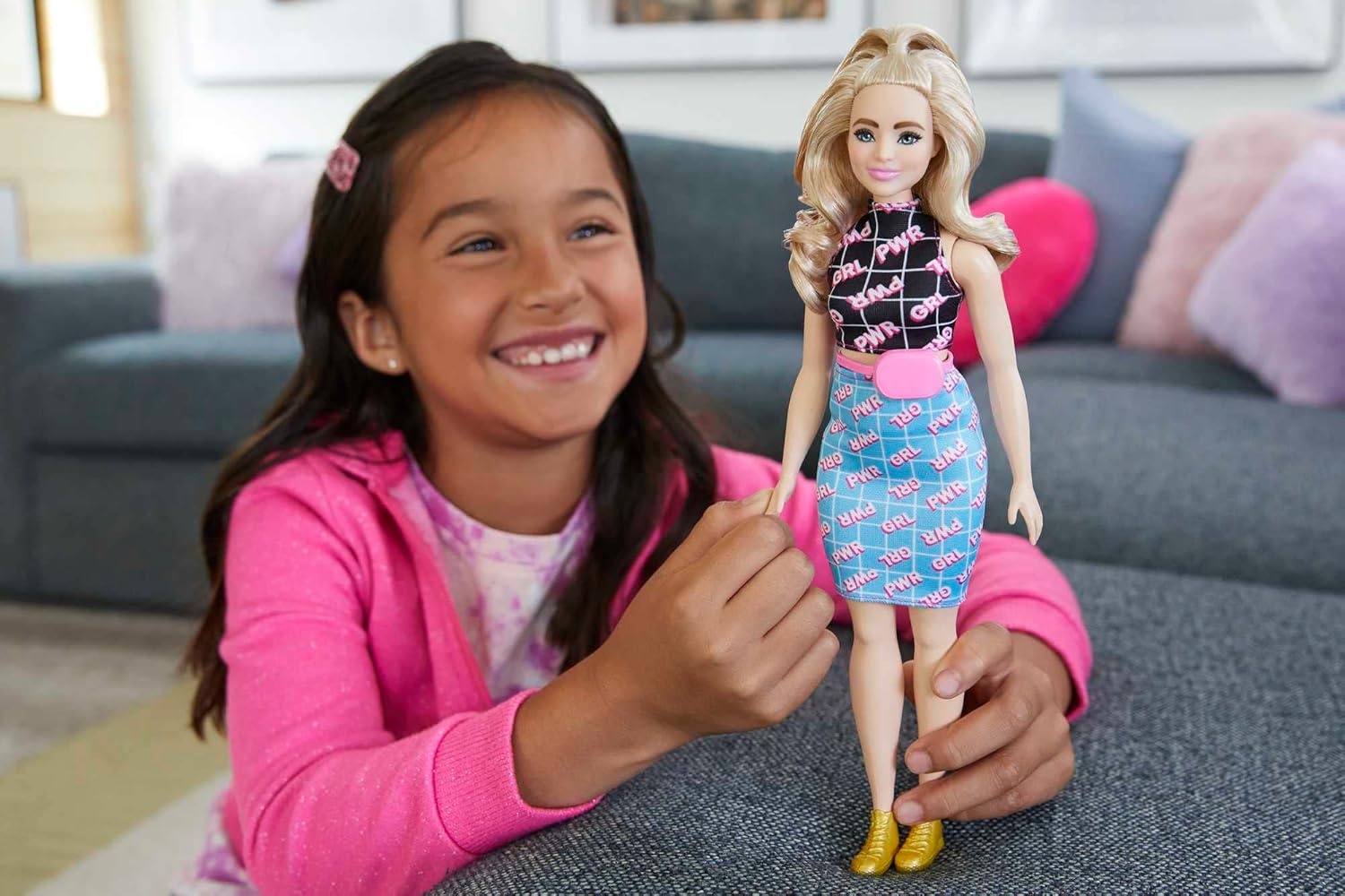 imageBarbie Fashionistas Doll 202 Curvy with Blonde Hair Girl Power Print Outfit amp Accessories Including Sneakers amp Fanny Pack