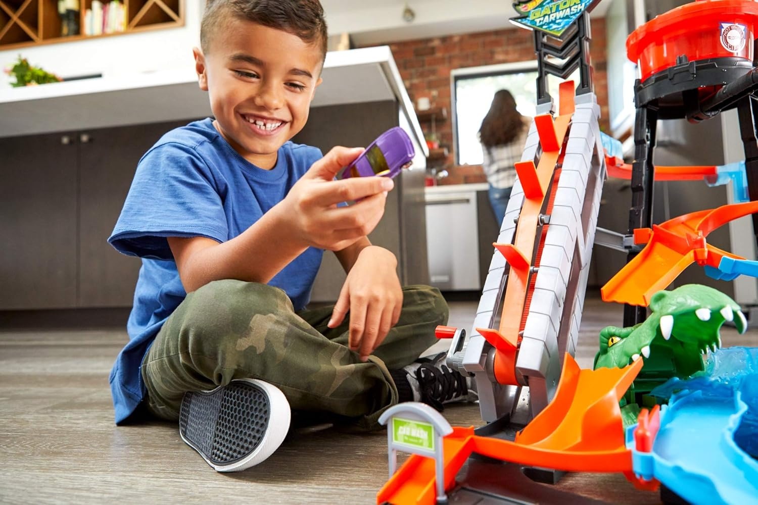 image:imageHot Wheels City Car Wash and Giant GatorGator Car Wash