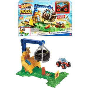 Hot Wheels Monster Trucks Toy Truck & Playset, Rhinomite Chargin’ Challenge Playset with a 1:64 Scale Vehicle & 2 Crushed Cars